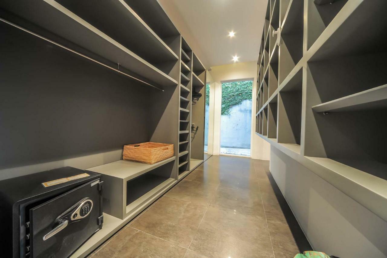 Casa Priya Petitenget Семиняк Екстериор снимка